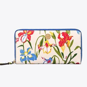 ⭐️⭐️ Tory Burch PARKER FLORAL ZIP WALLET⭐️⭐️